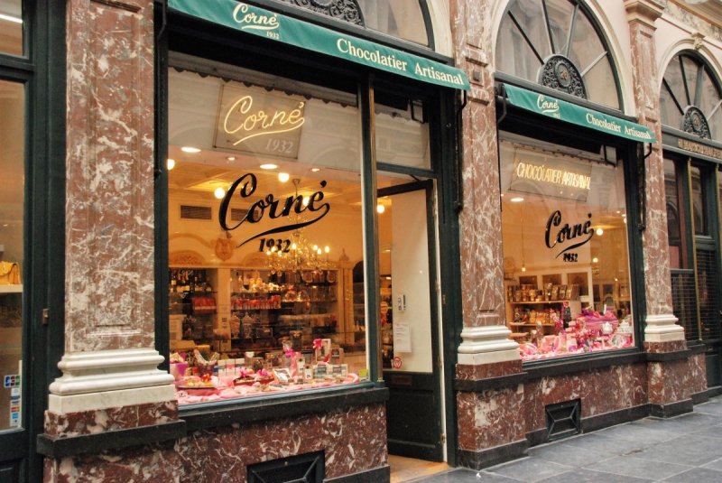 boulangerie--min_chocolate_chocolaterie_shop_luxury_chic_gallery_brussels_belgium-558146